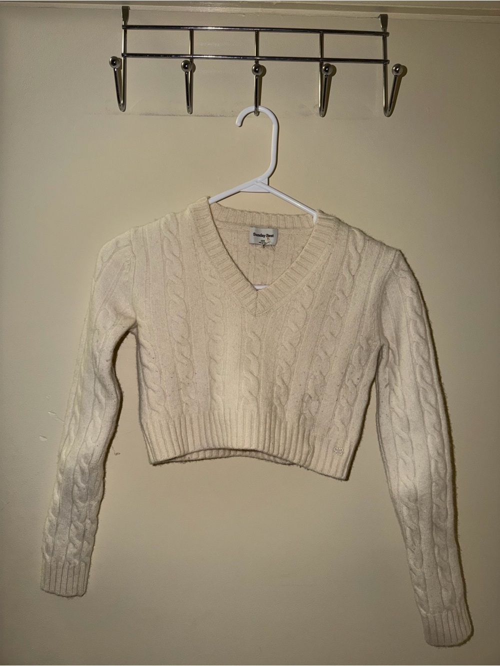 Sunday Best Cream Cable-Knit V-Neck Cropped Sweater